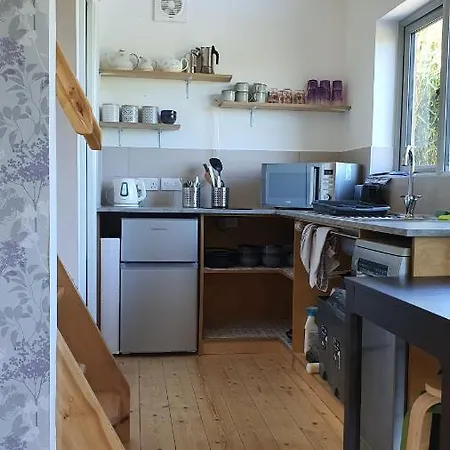 River Deep Mountain High Bunkhouse & Tiny House Chalet Lowick Green